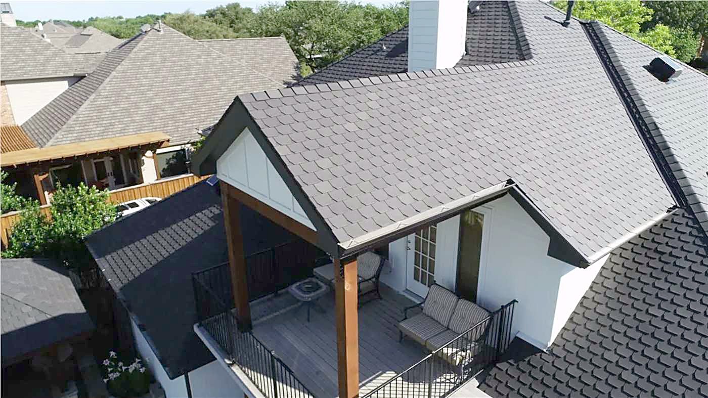 Refined Roofing TX crew at work